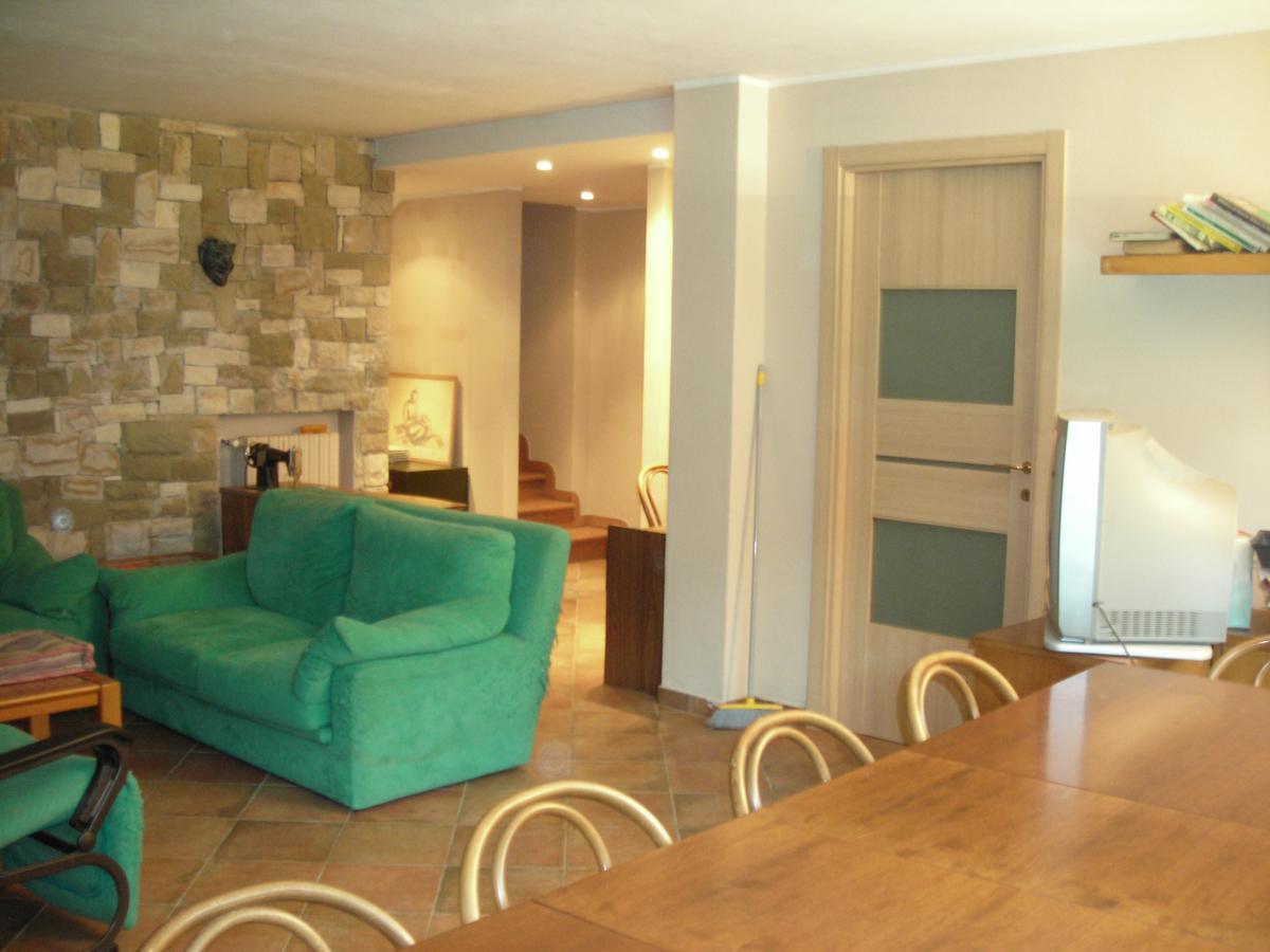 La Folaga Bed & Breakfast Gavirate Ngoại thất bức ảnh